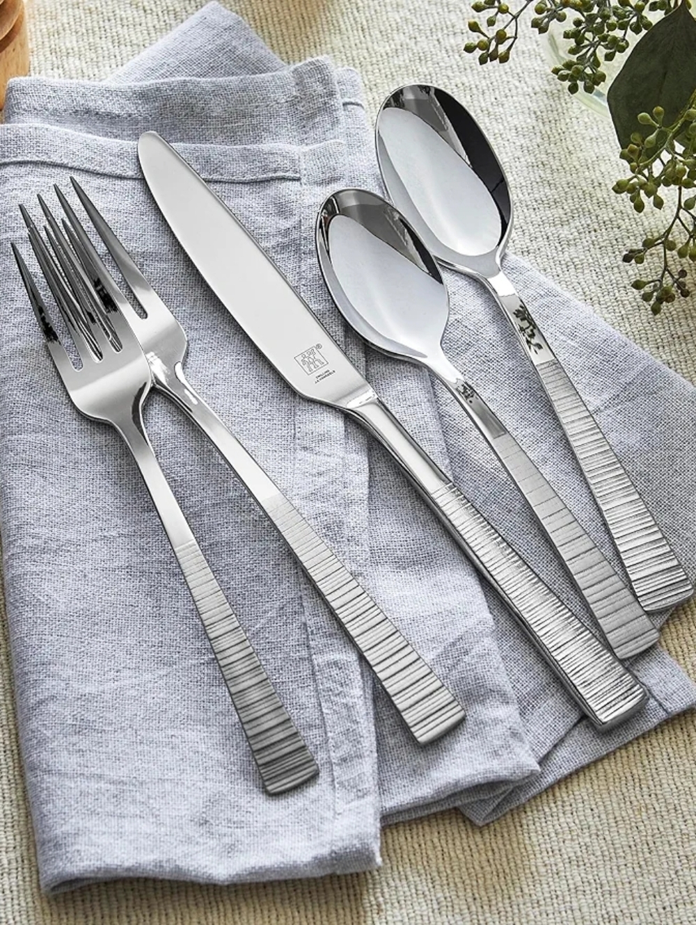 ZWILLING Kingwood 18/10 Stainless Steel 20 Pc. Flatware Set, Service for 4